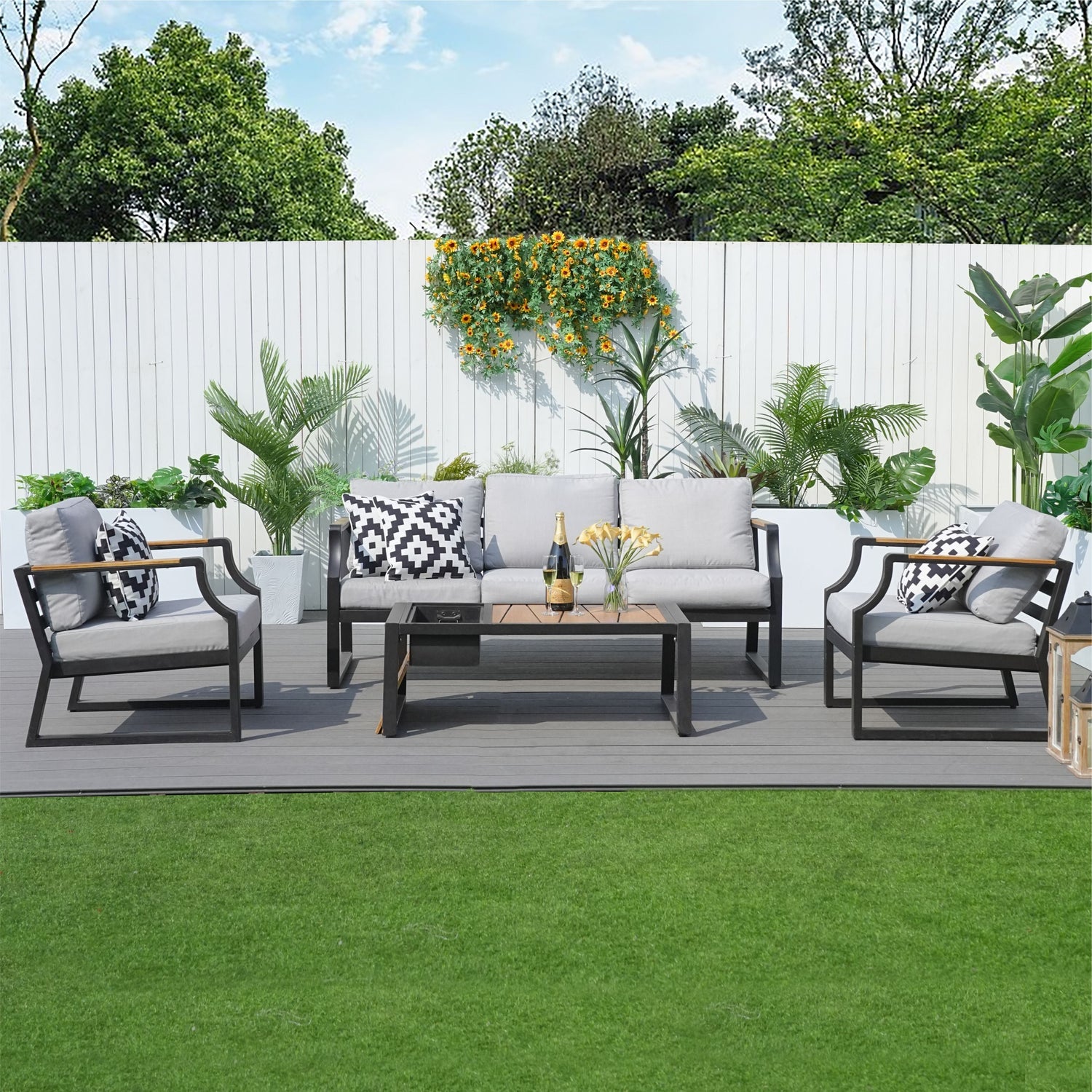 Conversation Sets vs. Dining Sets: Which Outdoor Furniture Do You Really Need?