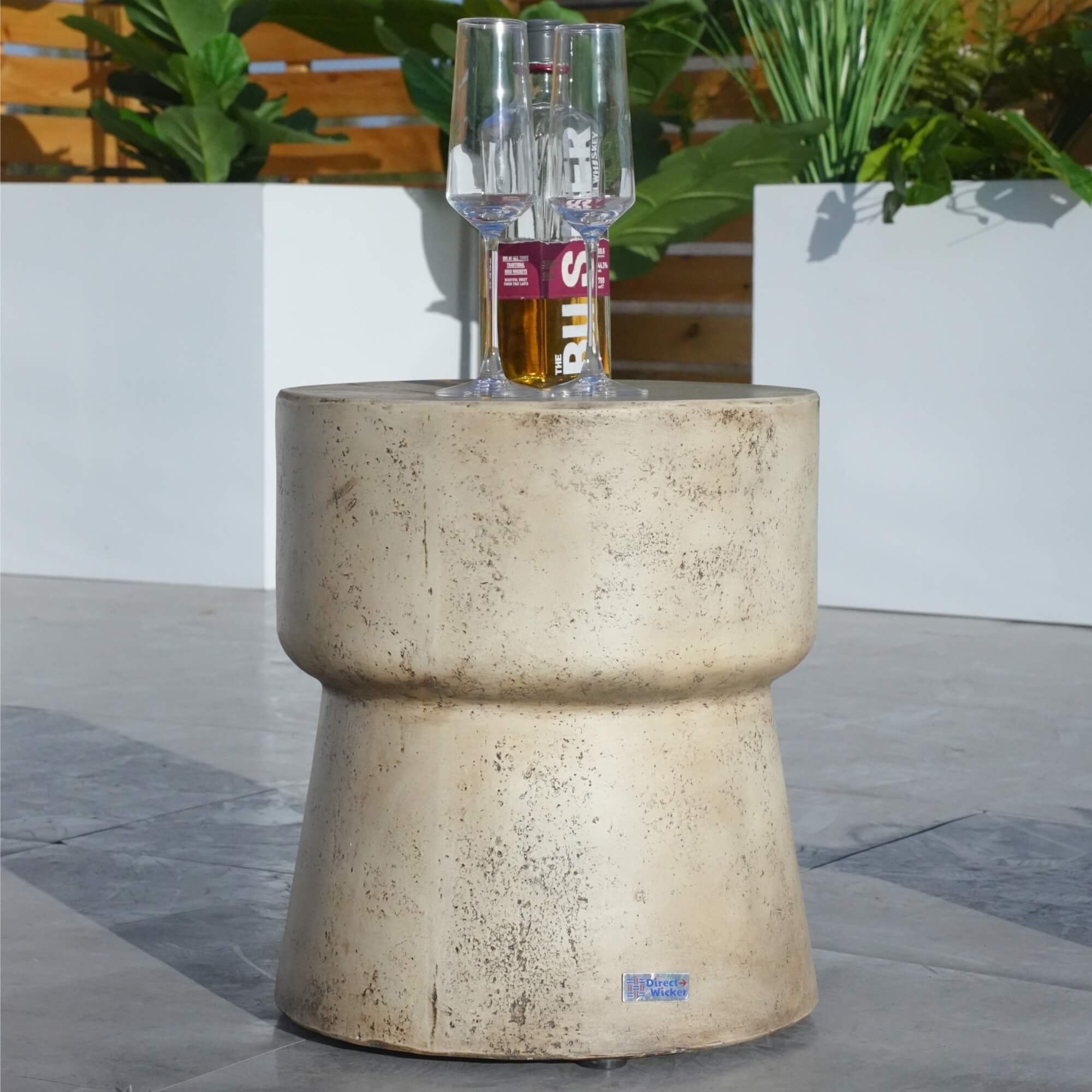 Imitation Wood Waterproof Fashion Cylindrical Edge Coffee Table – Stylish and Functional Living Room Accent