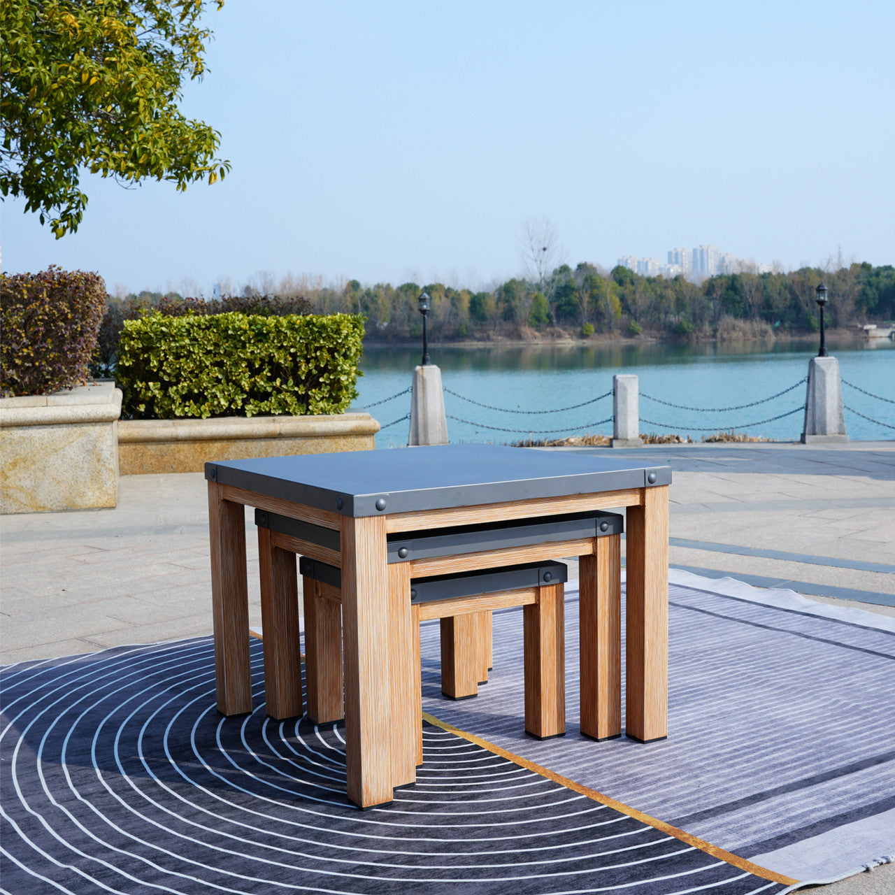 All aluminum outdoor three-piece set can accommodate portable square table