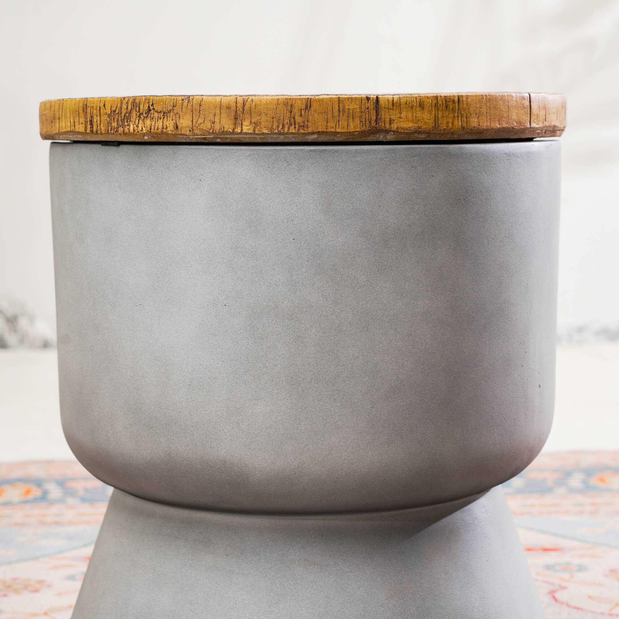 Silver Gray Side Table with Ice Bucket – Terrafab Composite Material（PAT-24918IB）