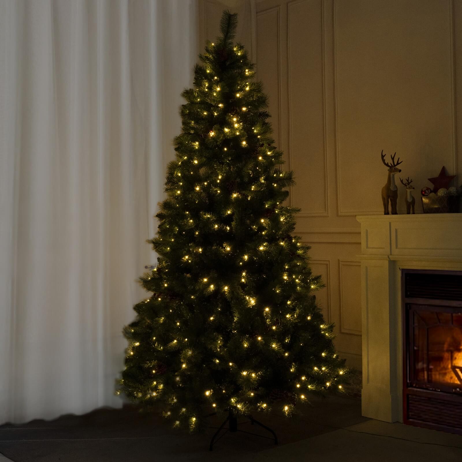 Artificial Christmas Tree – Classic Green Holiday Decoration（PJT-2502）
