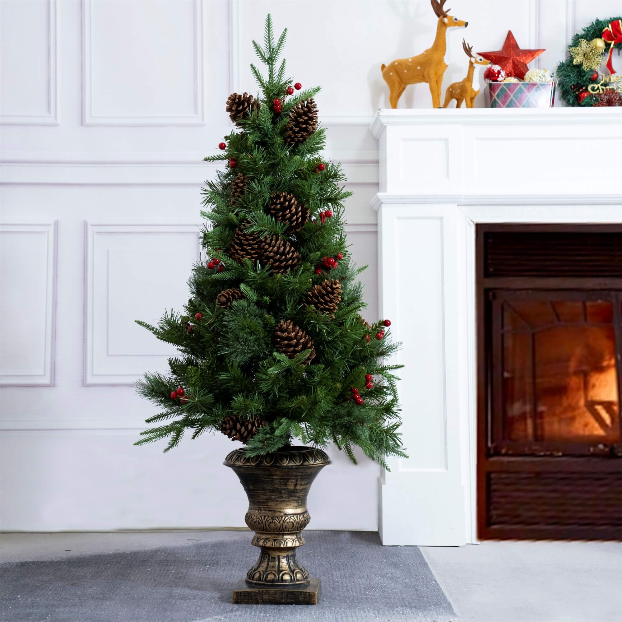Artificial Christmas Tree with Classic Full Branch Design – 4FT (PJT-2509)