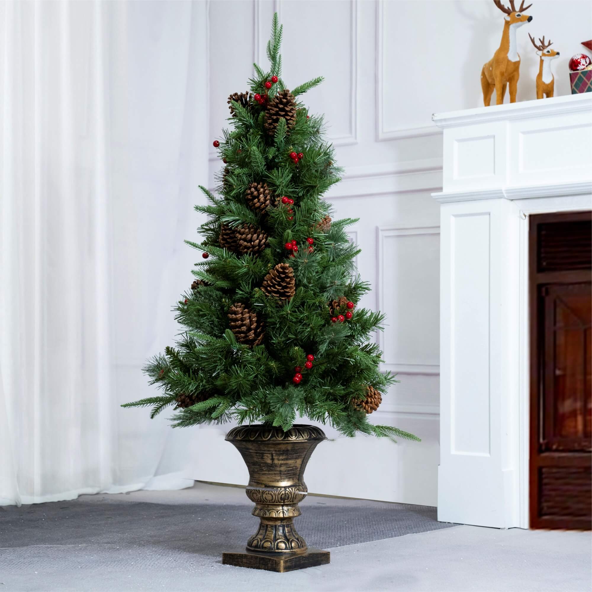 Artificial Christmas Tree with Classic Full Branch Design – 4FT (PJT-2509)