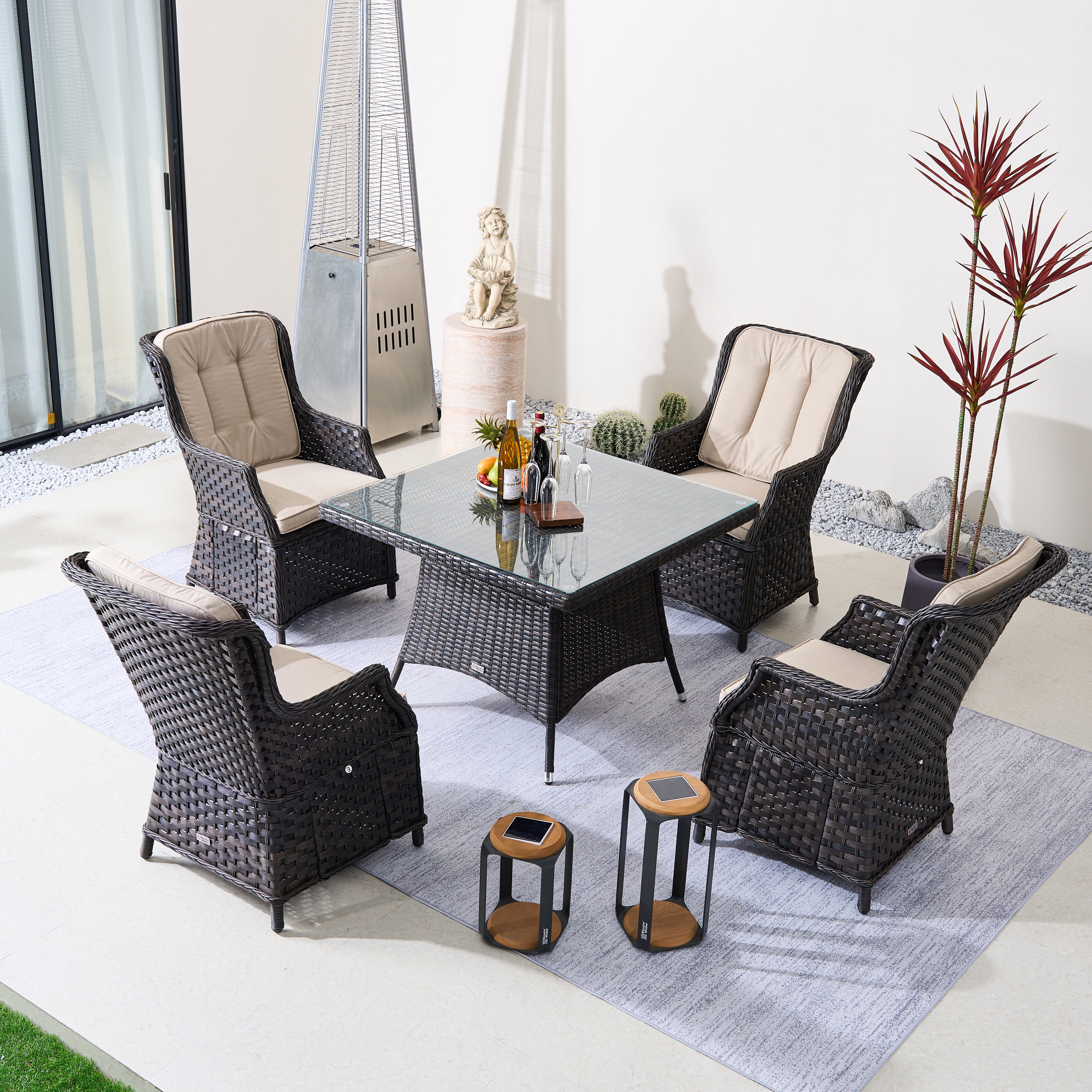 Ravenna 4-Seat Outdoor Dining Set – Squire Dining Table (PAD-1710+010)