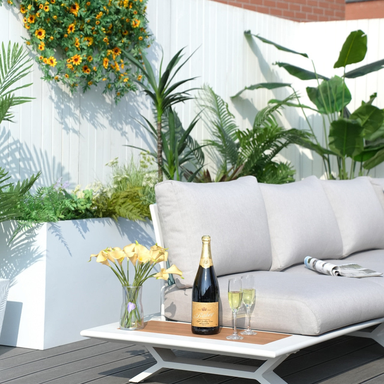 High-grade teak handrails aluminum dew pipe sofa garden set with imitation wood grain stove table
