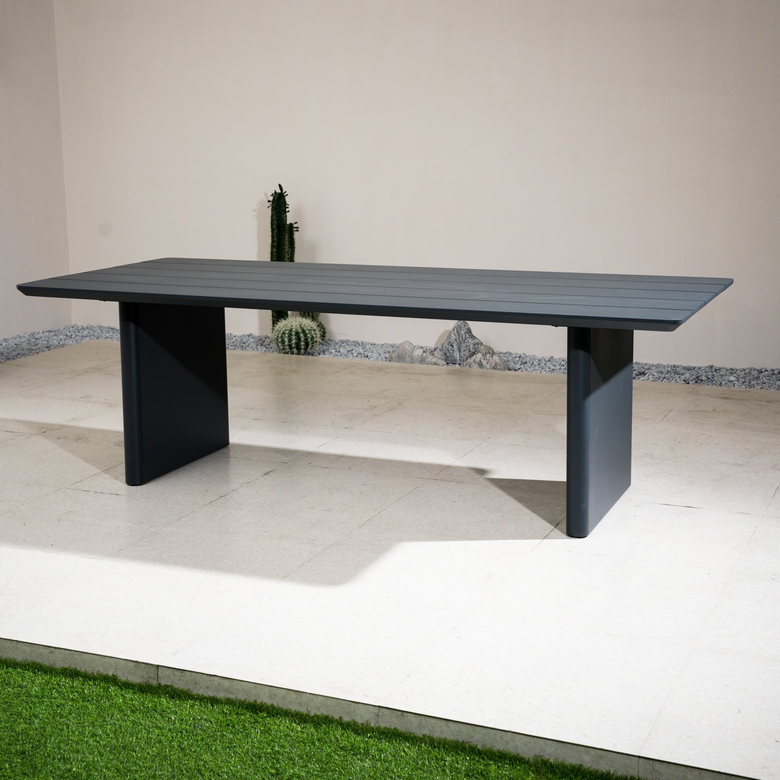 Numa-Style Calma Aluminium 8-Seat Dining Table