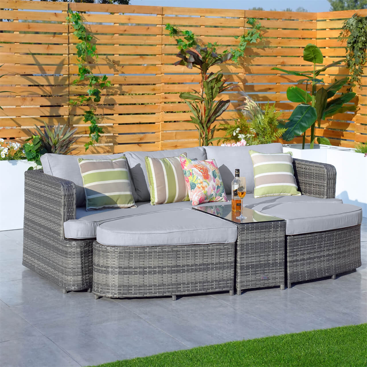 Outdoor Daybed Patio Furniture Sunbed in Brown